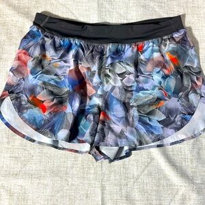 Lululemon Fast and Free Reflective High-Rise Classic-Fit Short 3. Size 14